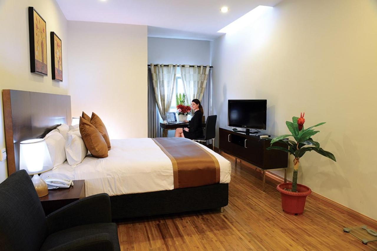 Timor Plaza Hotel & Apartments Дили Екстериор снимка