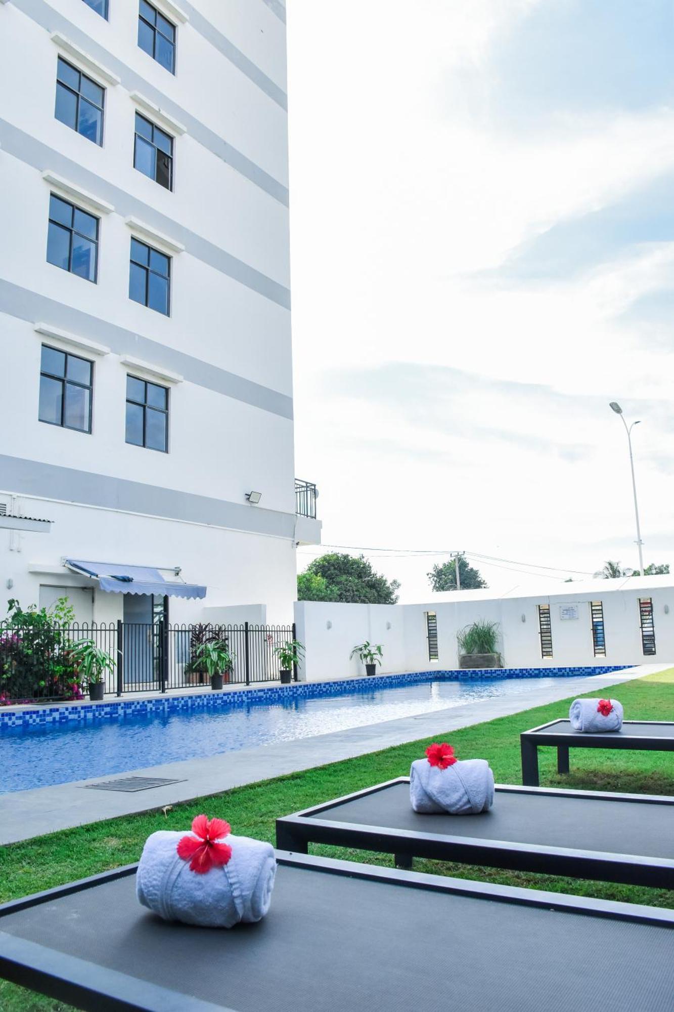 Timor Plaza Hotel & Apartments Дили Екстериор снимка